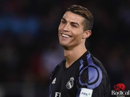 ලොව පළමු බිලියනපති පාපන්දු ක්රීඩකයා ලොව පළමු බිලියනපති පාපන්දු ක්රීඩකයා